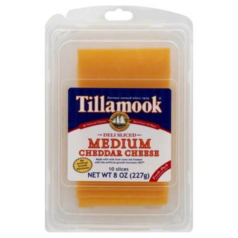 Tillamook Medium Cheddar Cheese Slices, 8 Oz - Foods Co.