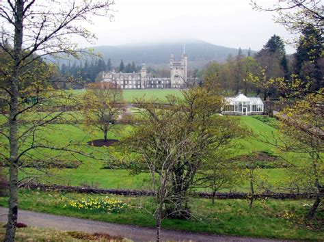 Balmoral Castle, Ballater, Scotland (with Map & Photos)