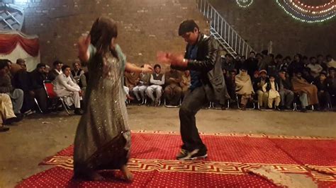 New pashto song 2016 with hot dance - YouTube