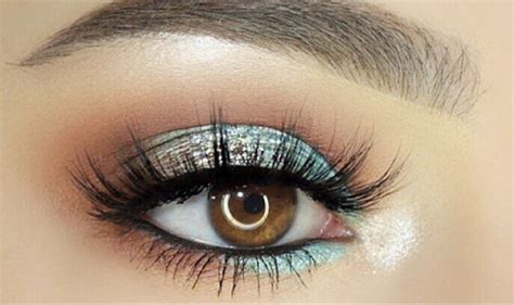 Aqua makeup look | Teal eye makeup, Blue makeup, Eye makeup