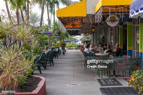 49 St Armands Circle Stock Photos, High-Res Pictures, and Images - Getty Images