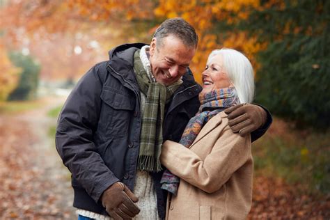 Ideas of Fall Activities for Seniors - Springpoint Senior Living