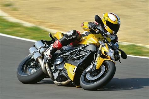 DUCATI STREETFIGHTER 848 (2011-on) Motorcycle Review