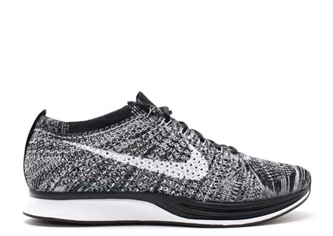 Nike Flyknit Racer