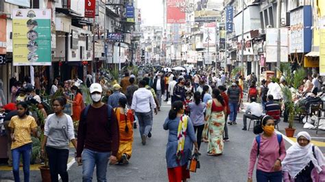 Pune celebrates Pedestrians’ Day as Laxmi rd goes vehicle-free - Hindustan Times