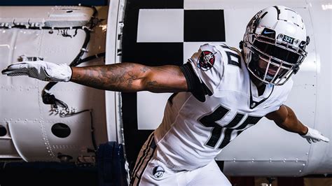 UCF Knights Unveils Space Shuttle Discovery-Inspired Uniforms – SportsLogos.Net News