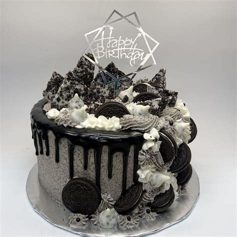 Oreo Cake | Oreo cake, Candy birthday cakes, Oreo birthday cake