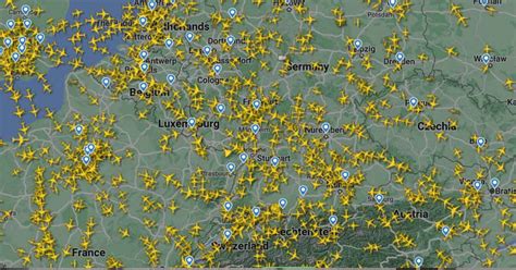 Flight Tracking | Track Flights Online | Live! - Flightright