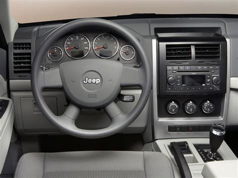 Jeep Liberty interior gallery. MoiBibiki #4