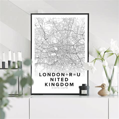 Beautiful map poster of London, Streetmap poster - Mapiful