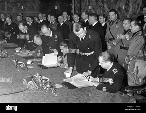 Signing of the Tripartite Pact through Hungary Stock Photo - Alamy