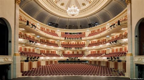 9 facts you need to know about Berlin′s new Staatsoper | Music | DW | 29.09.2017