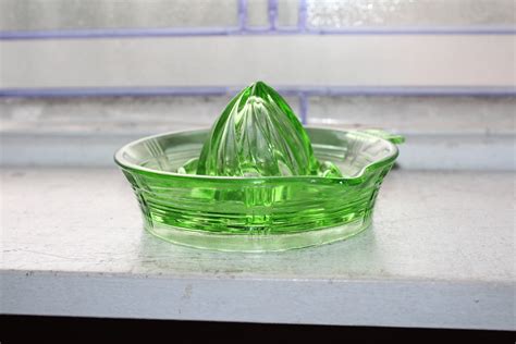 Vintage Juicer Reamer Green Depression Glass Tab Handle 1930s