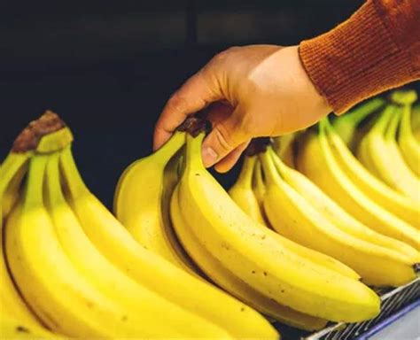 Take A Look At Some Side Effects Of Eating Too Many Bananas | HerZindagi