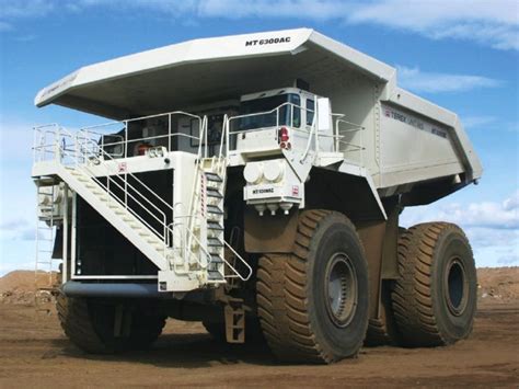 The World’s Largest Mining Dump Trucks ~ Mining Engineer's World