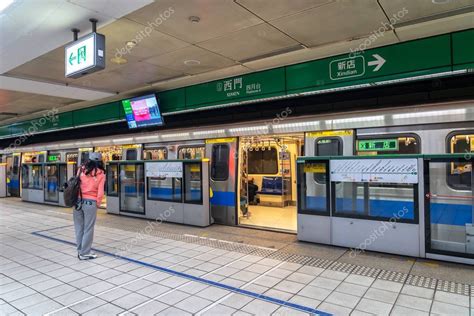 Taipei, Taiwan - April 15, 2019 : Taipei metro station hall and platform. Subway , #Aff, #April ...