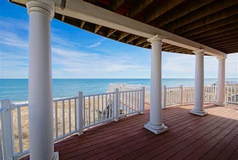 Spectacular Oceanfront Luxury Condominium - Luxury Home Exchange in Salisbury, Massachusetts ...