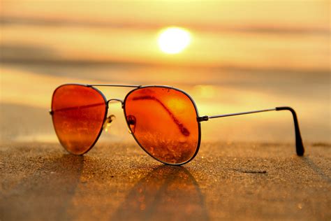 Photochromic Vs. Polarized Lenses