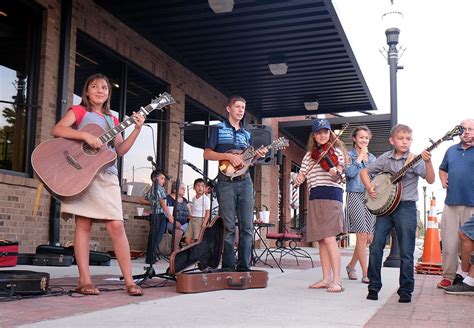 Cotton Pickin’ famous: Hanceville’s Cotton Pickin’ Kids go viral with ...