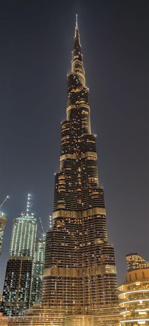 This picture I took of the world's tallest building : r/pics