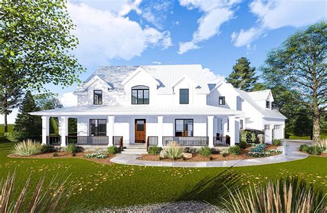 Plan 62668DJ: Modern Farmhouse with Angled 3-Car Garage | Modern farmhouse exterior, Modern ...