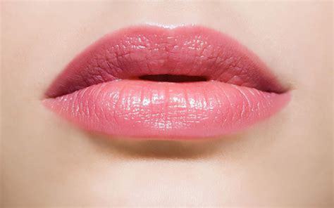 6 Ways To Make Your Lips Pink NATURALLY In 3 Weeks | by Dhrishni ...