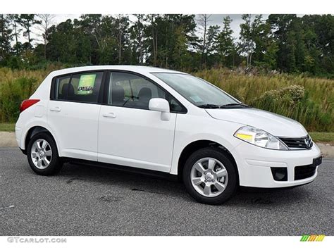 Fresh Powder White 2012 Nissan Versa 1.8 S Hatchback Exterior Photo #71689933 | GTCarLot.com