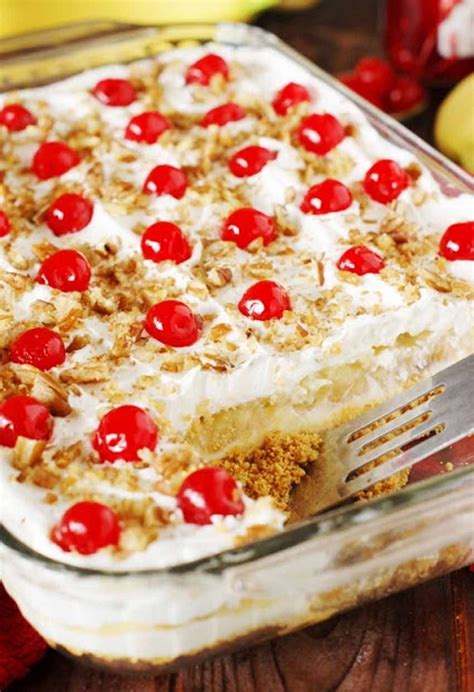 30 Easy No Bake Desserts for Summer! | Banana split dessert recipes, Banana split dessert ...