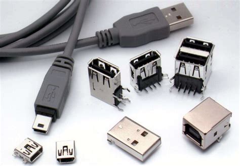 Evolusi di Balik Colokan USB