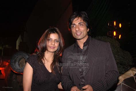 Sonu Sood at Jodhaa Akbar premiere at IMAX WADALA on 14th feb 2008 ...