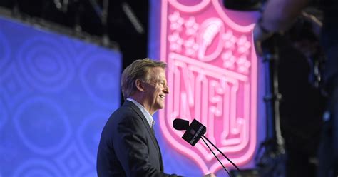 Roger Goodell addresses Peacock playoff game, Super Bowl's streaming future - On3