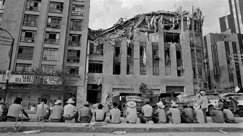 1985: Mexico City in Chaos as Buildings Fall; Death Toll Heavy - Los ...