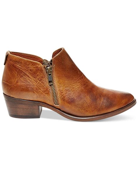 Steve madden Women's Ajay Western Booties in Brown | Lyst