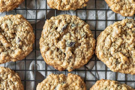 Oatmeal Raisin Cookies Recipe