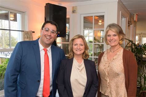 WHB Mayor Maria Moore Hosts Fundraiser for Campaign