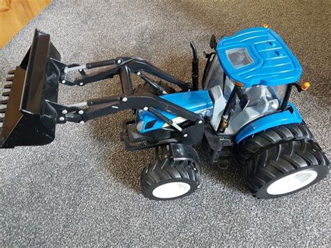 T7050 New Holland Blue toy tractor | in Ilkeston, Derbyshire | Gumtree