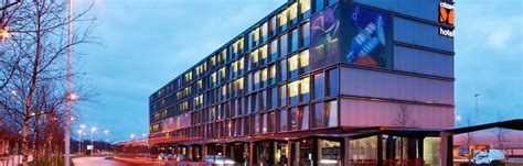 Amsterdam Airport Hotel | Schiphol Airport hotel | citizenM