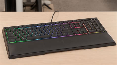 Razer Ornata Chroma vs Razer Cynosa V2 Side-by-Side Keyboard Comparison ...