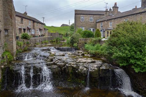 Waterfall, Hawes, North Yorkshire, UK Yorkshire Dales, North Yorkshire, Hawes, Yorkshire Terrier ...