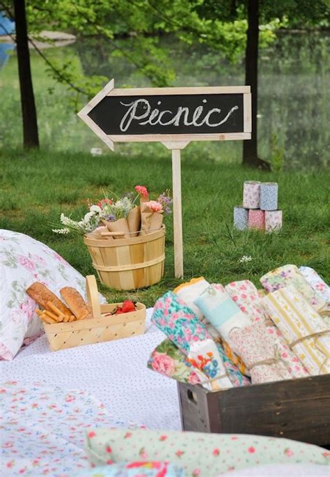 16 30th Birthday Ideas for the Perfect Picnic Party | Picnic party ...