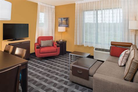 Hotel Rooms & Amenities | TownePlace Suites New Hartford