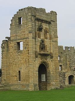 Warkworth Castle - a Medieval Fortress worthy of Harry Hotspur