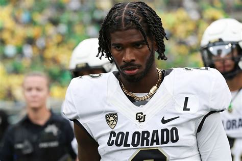 Shilo and Shedeur Sanders spotted mocking Oregon Ducks in pre-game ...