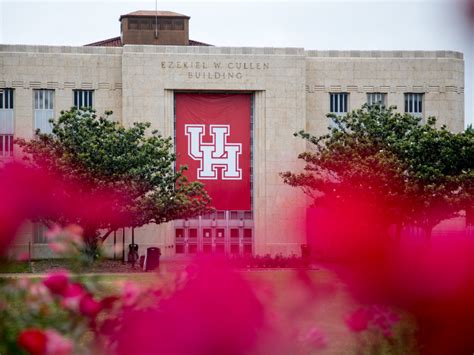 UH Graduate Programs Among Nation’s Best in Latest U.S. News Rankings ...