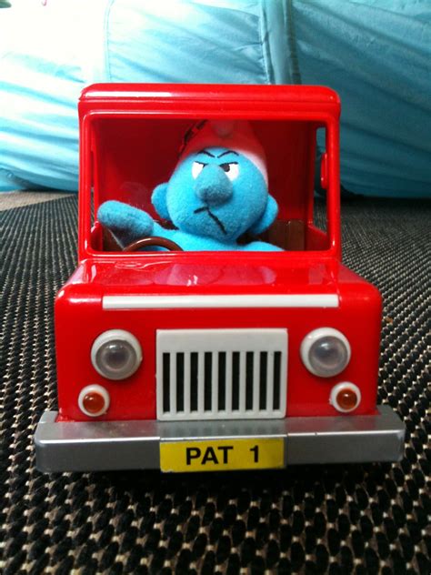 Drama at my living room floor. Angry Smurf escaping in Pos… | Flickr