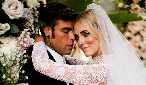 Fashion Blogger Chiara Ferragni Shares Gorgeous Wedding Pics | Chiara Ferragni, Fedez, Wedding ...