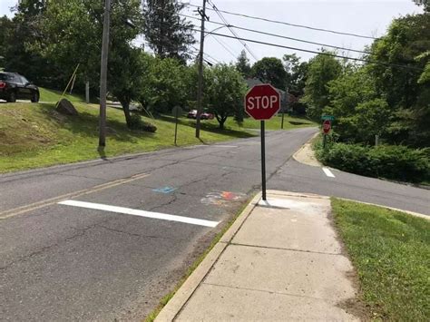 Stop signs added to Seymour intersection