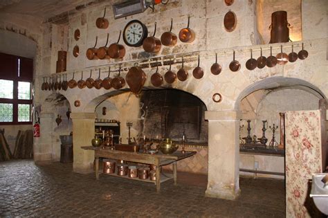 Cuisine du Château de Brissac. Val de Loire French Kitchen, Old Kitchen ...