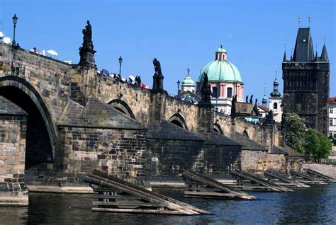 Prague Charles Bridge | Charles bridge in Prague Czech Republic ...