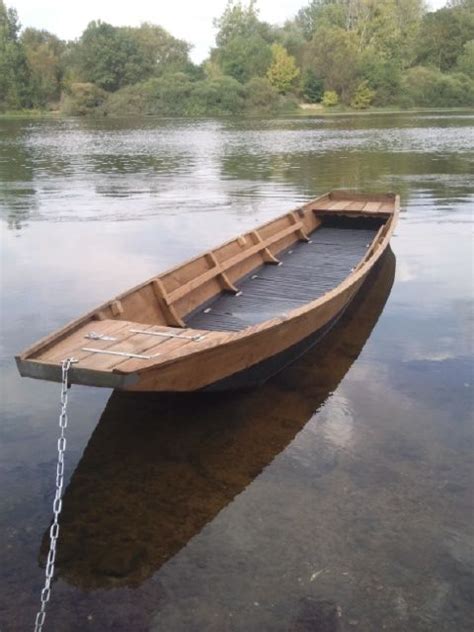 Divers image barque 130562-Image barque sur l'eau